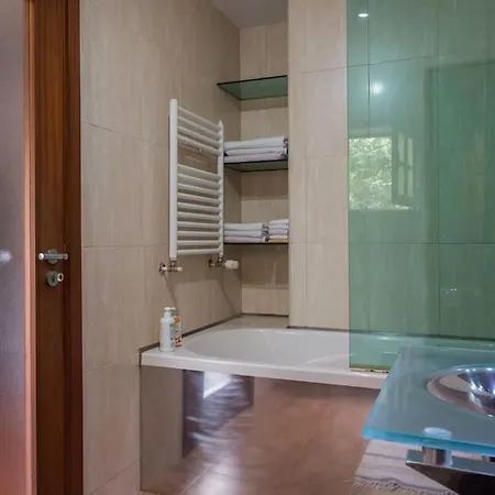 Esmoriz's House Garden Beach Villa *